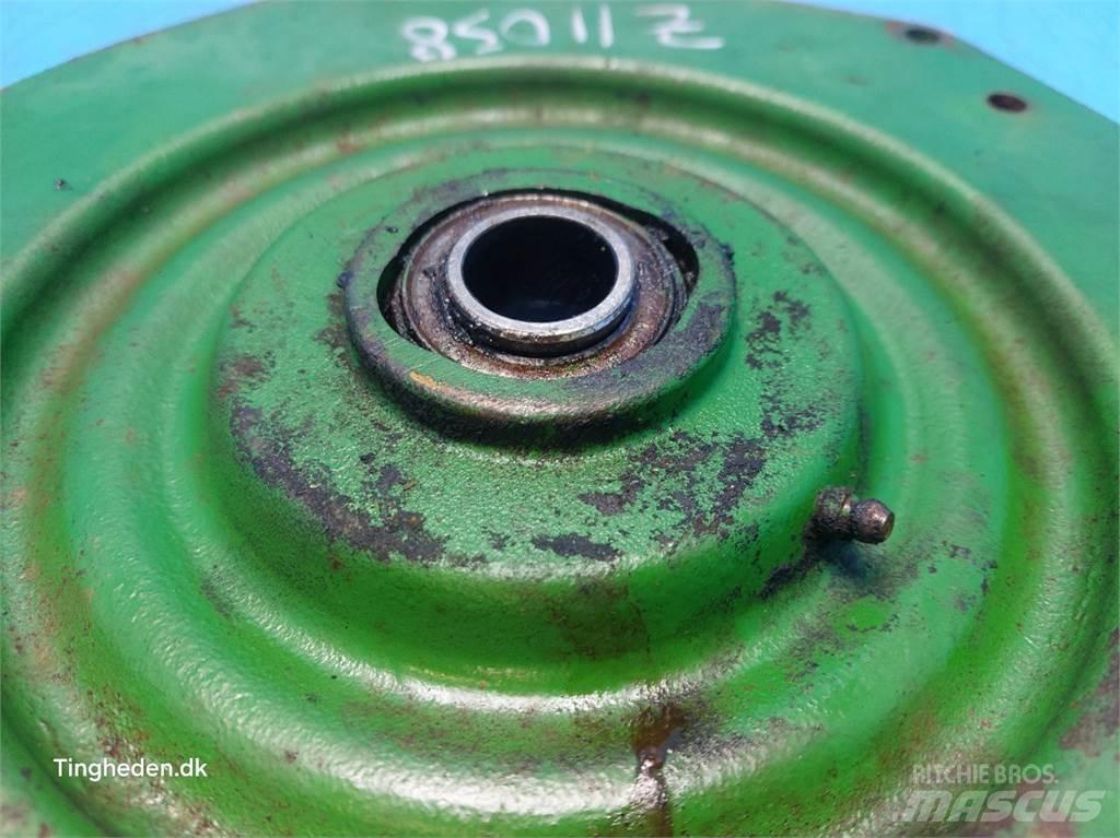 John Deere 1085 Zand- en zoutstrooimachines