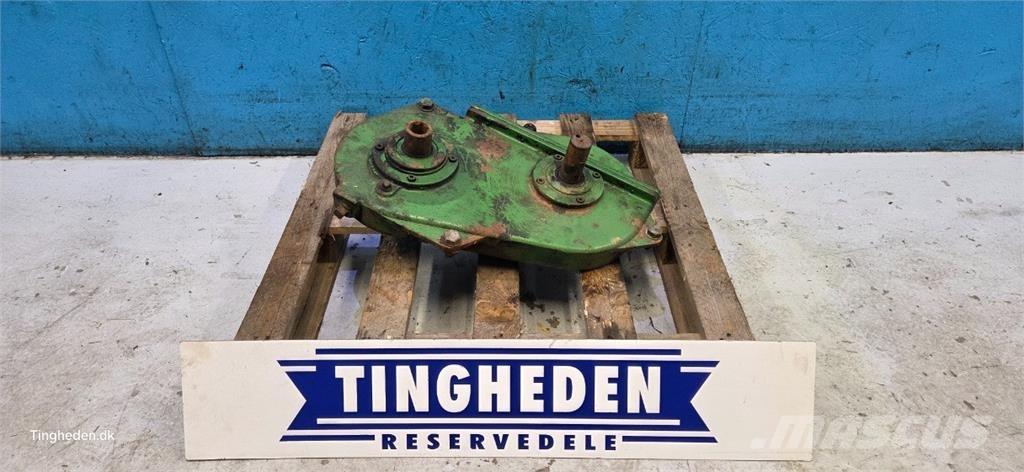 John Deere 1085 Transmissie