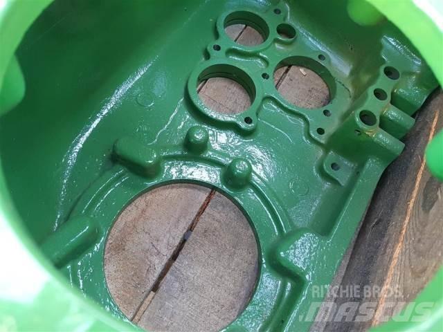 John Deere 1177 Transmissie