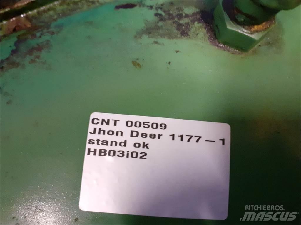 John Deere 1177 Transmissie