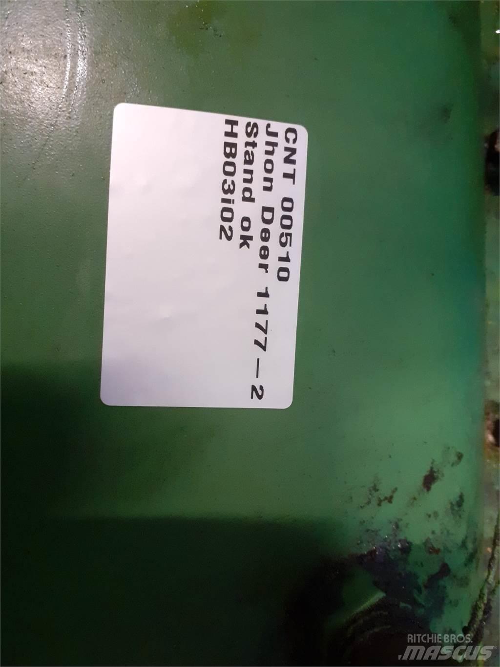 John Deere 1177 Transmissie