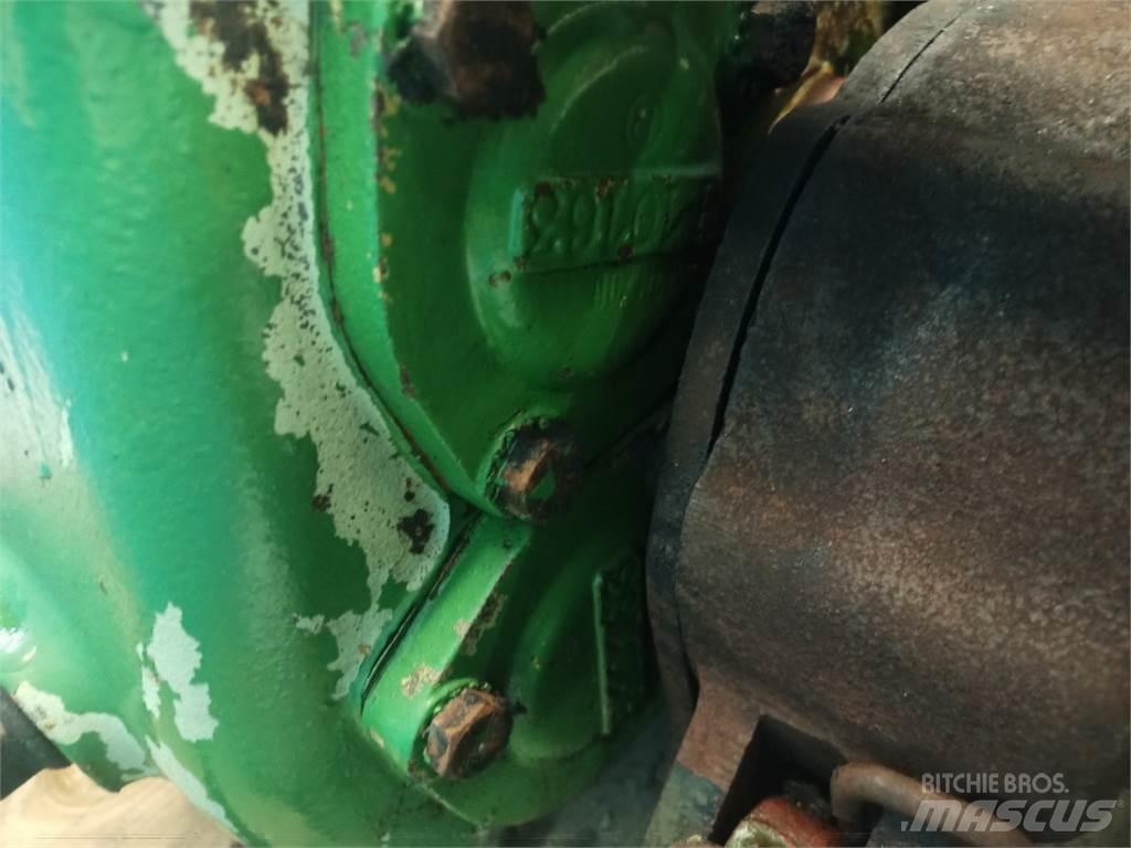 John Deere 1177 Transmissie