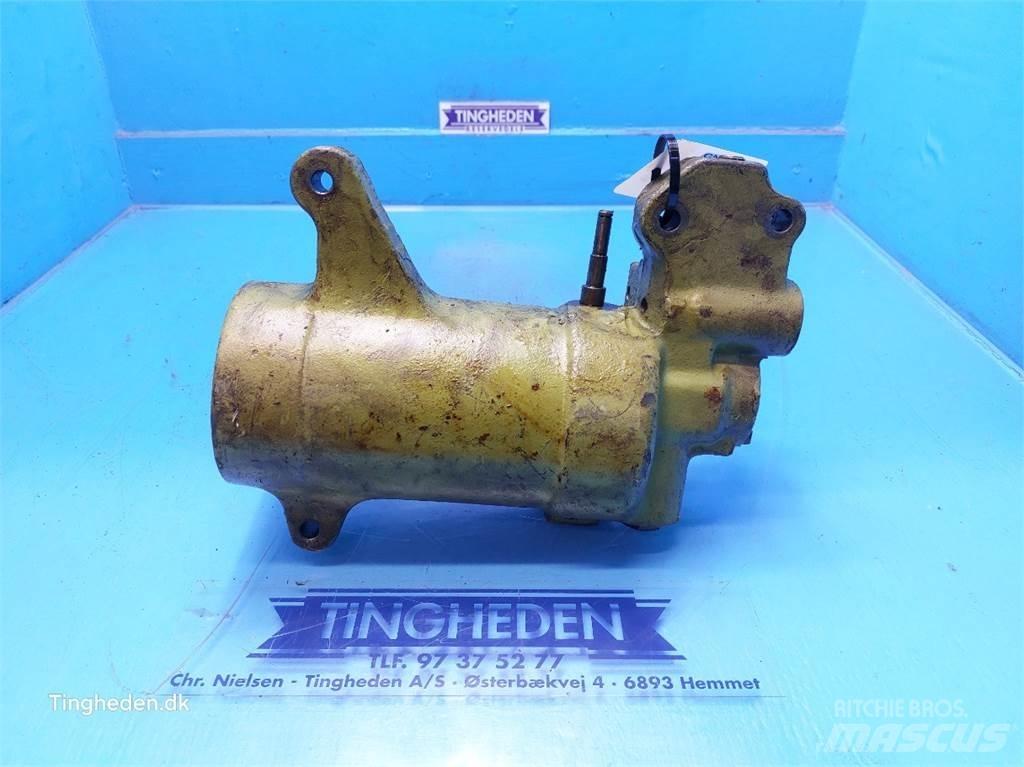 John Deere 2030 Hydraulics