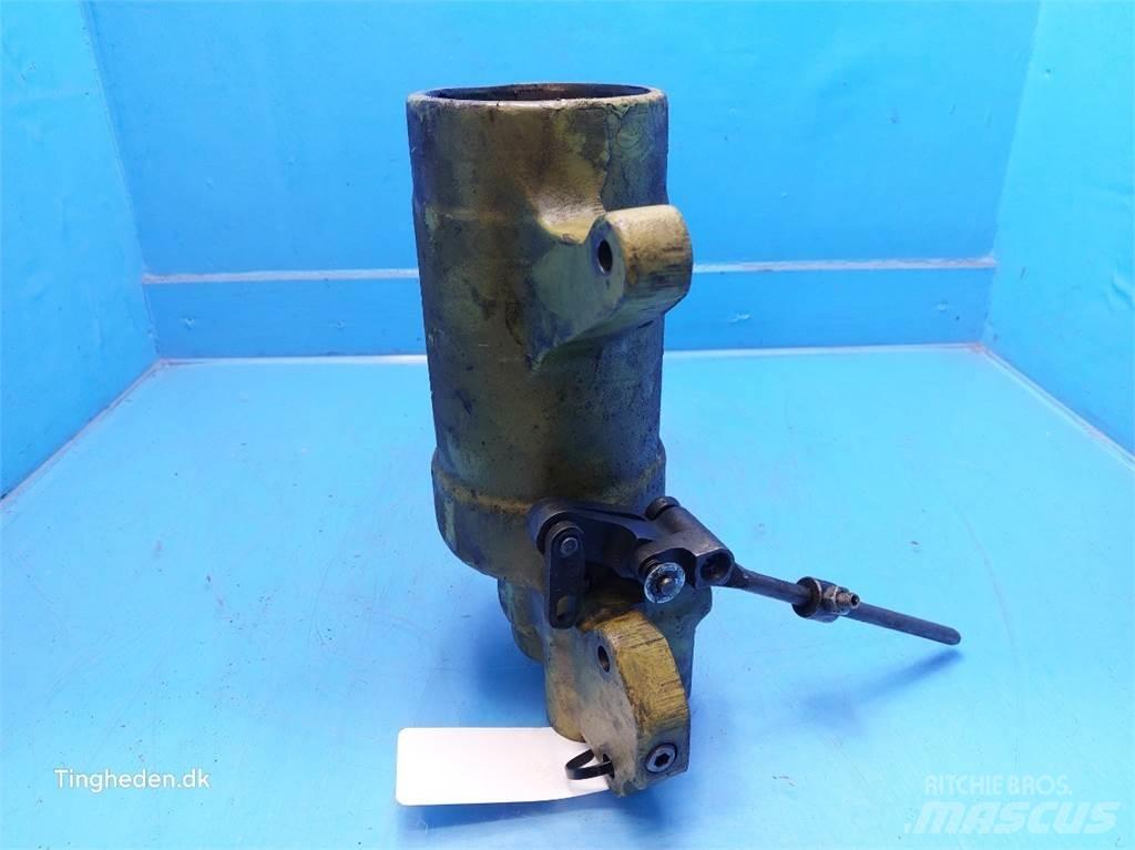 John Deere 2030 Hydraulics