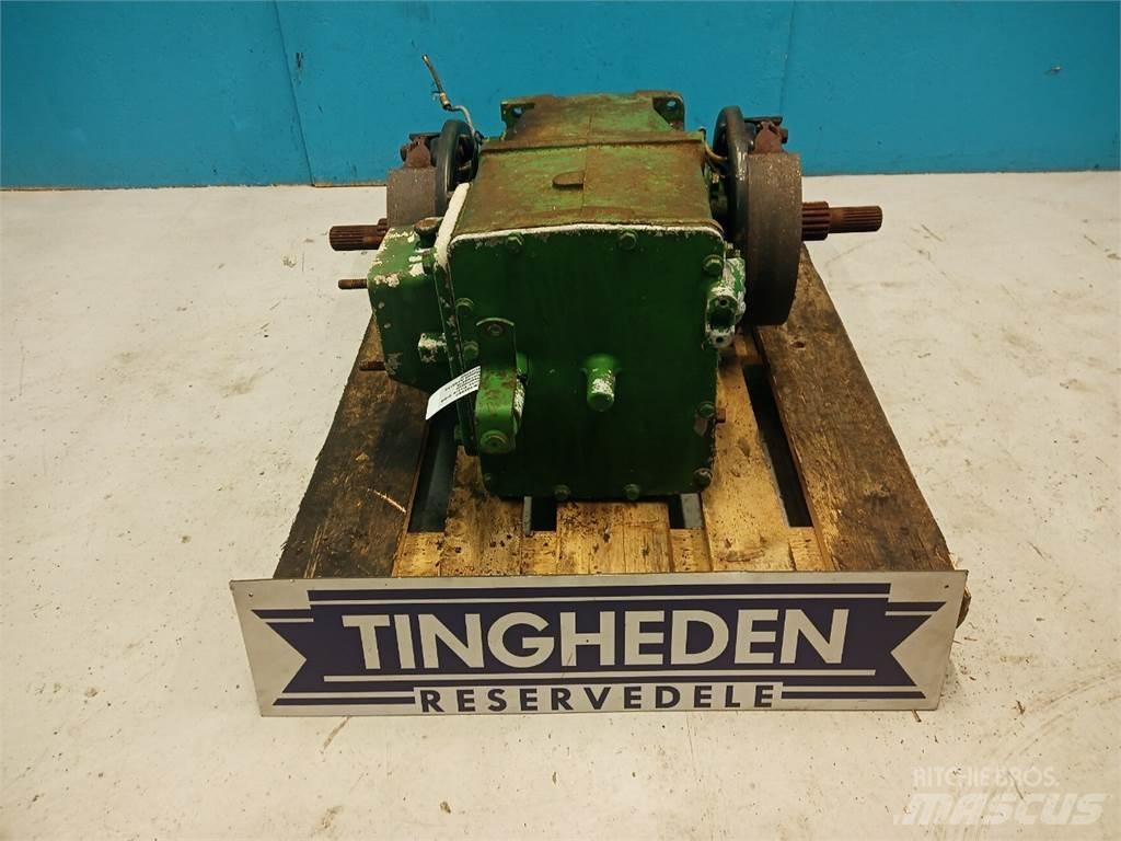 John Deere 2054 Transmissie