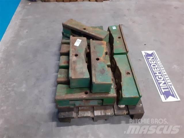 John Deere 2140 Frontgewichten