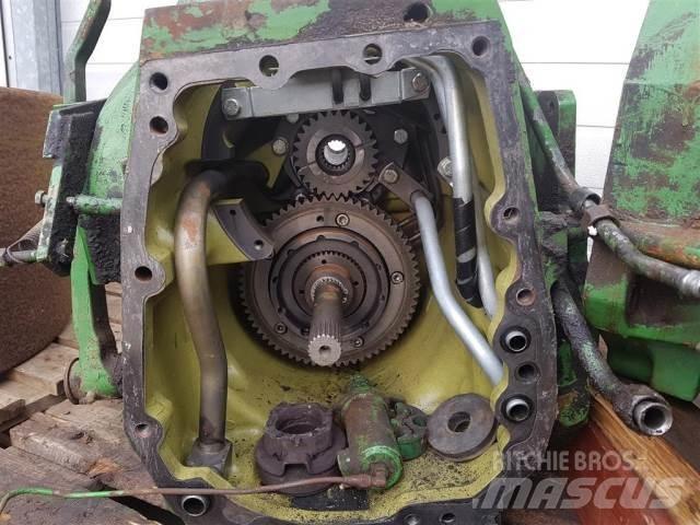 John Deere 2140 Transmissie