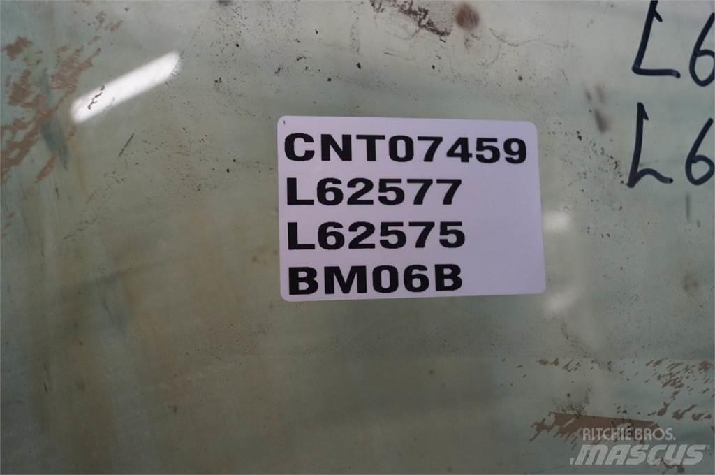 John Deere 2250 Cabine en interieur
