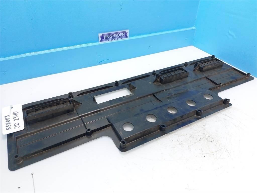 John Deere 2340 Cabine en interieur