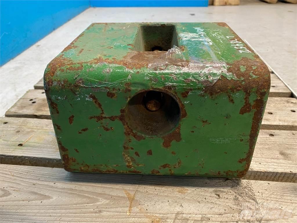 John Deere 3040 Frontgewichten