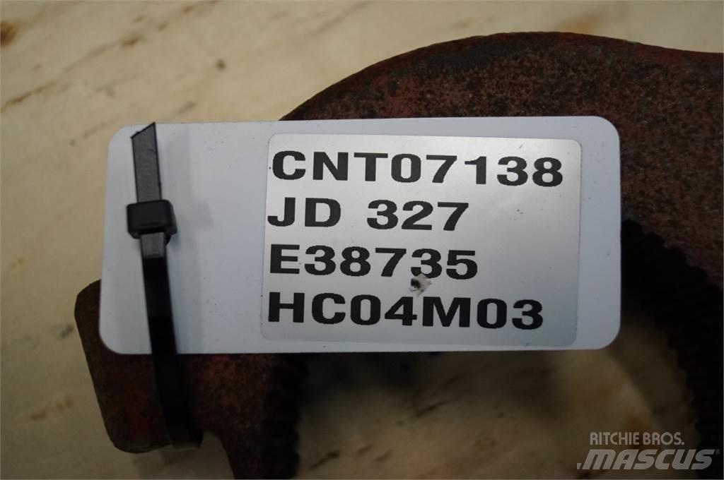 John Deere 327 Balenwagens