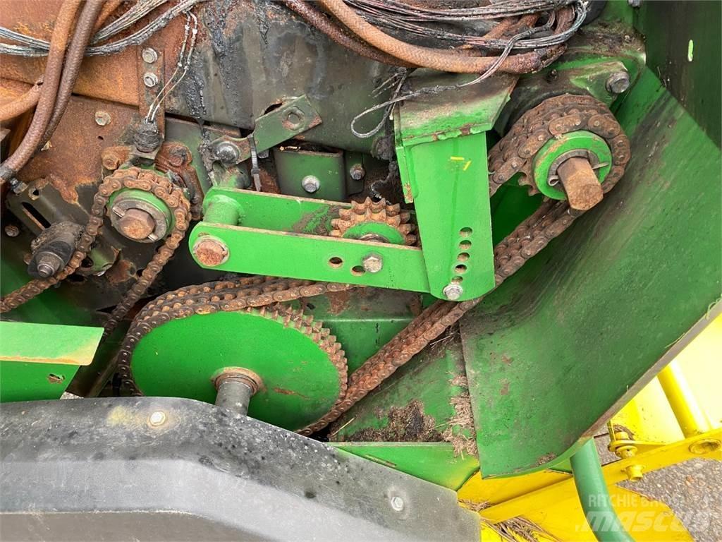 John Deere 592 Ronde-balenpersen