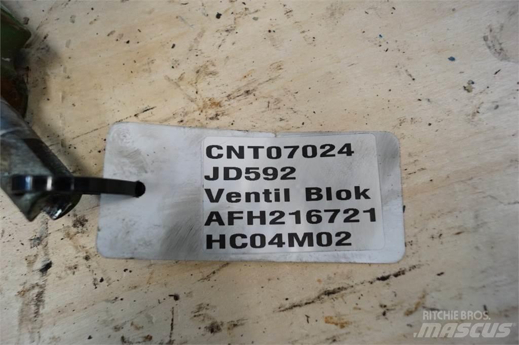 John Deere 592 Hydraulics