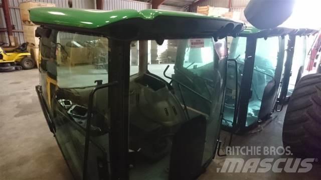 John Deere 6155 Cabine en interieur