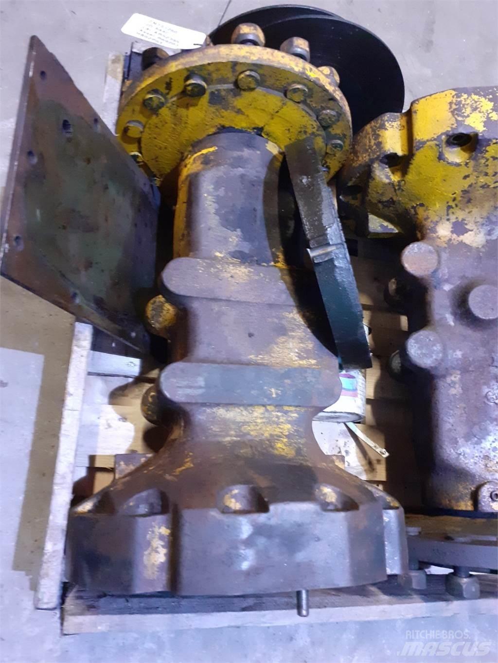 John Deere 644C Assen