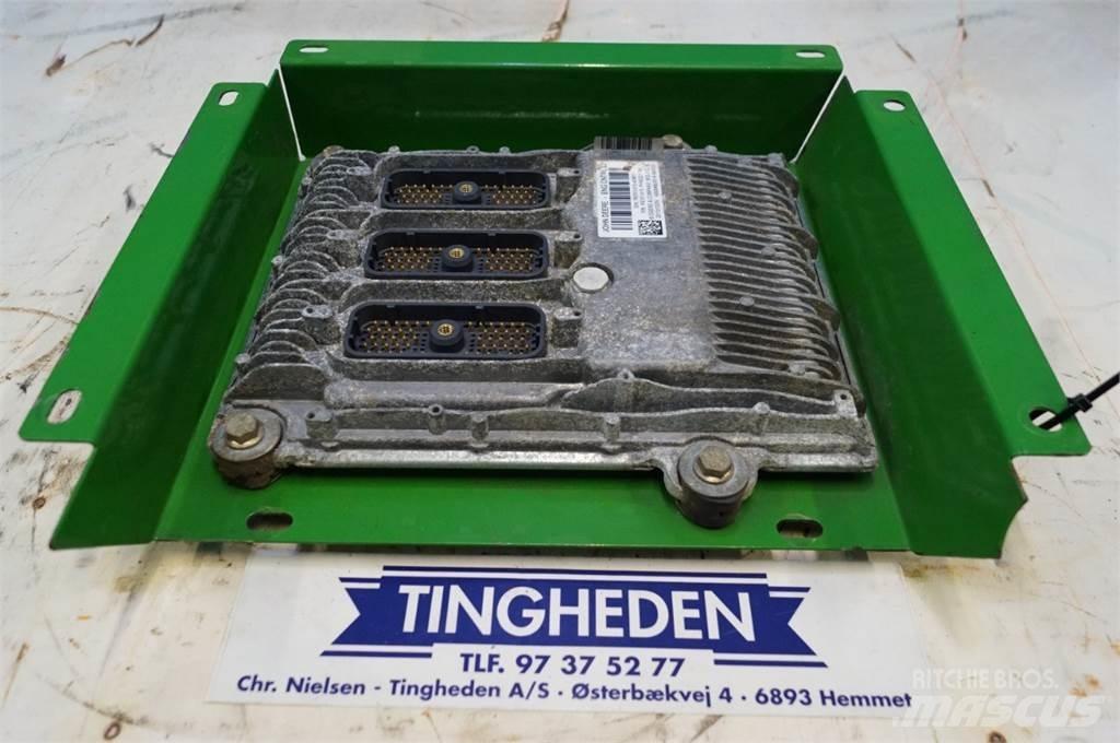 John Deere 670S Electronics