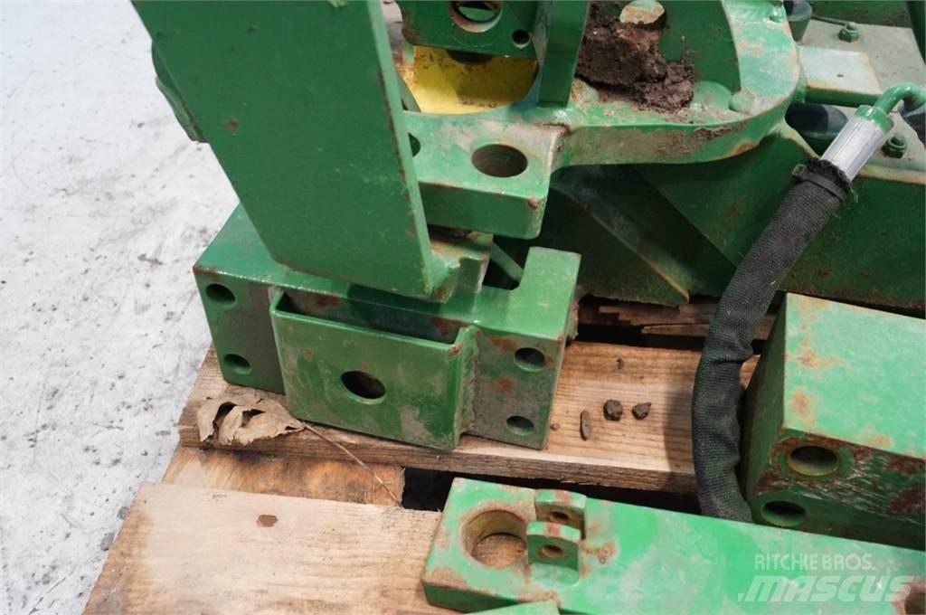 John Deere 8235R Overige accessoires voor tractoren