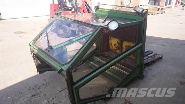 John Deere 975 Cabine en interieur