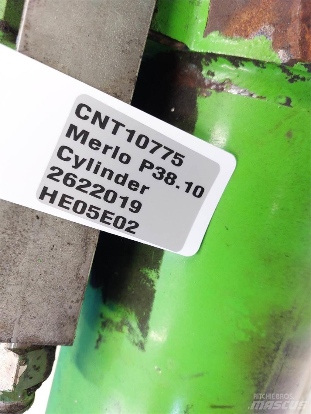 Merlo P38.10 Hydraulics
