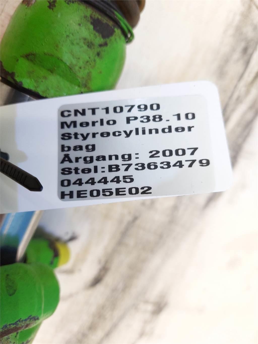 Merlo P38.10 Hydraulics
