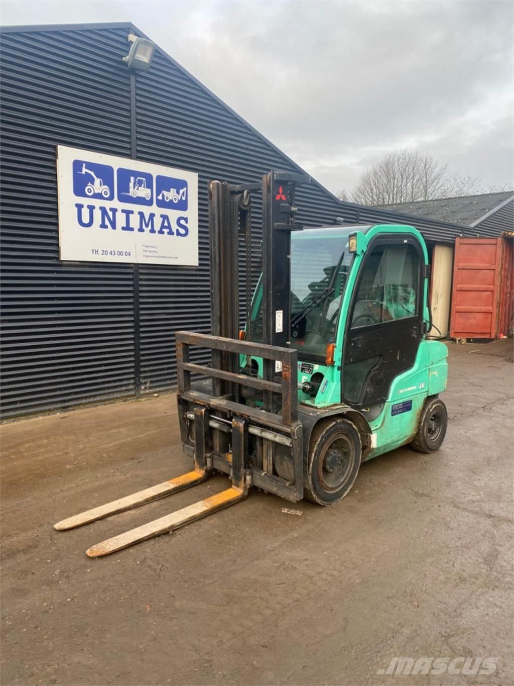 Mitsubishi FG30 LPG heftrucks