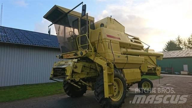 New Holland 1550 Maaidorsmachines