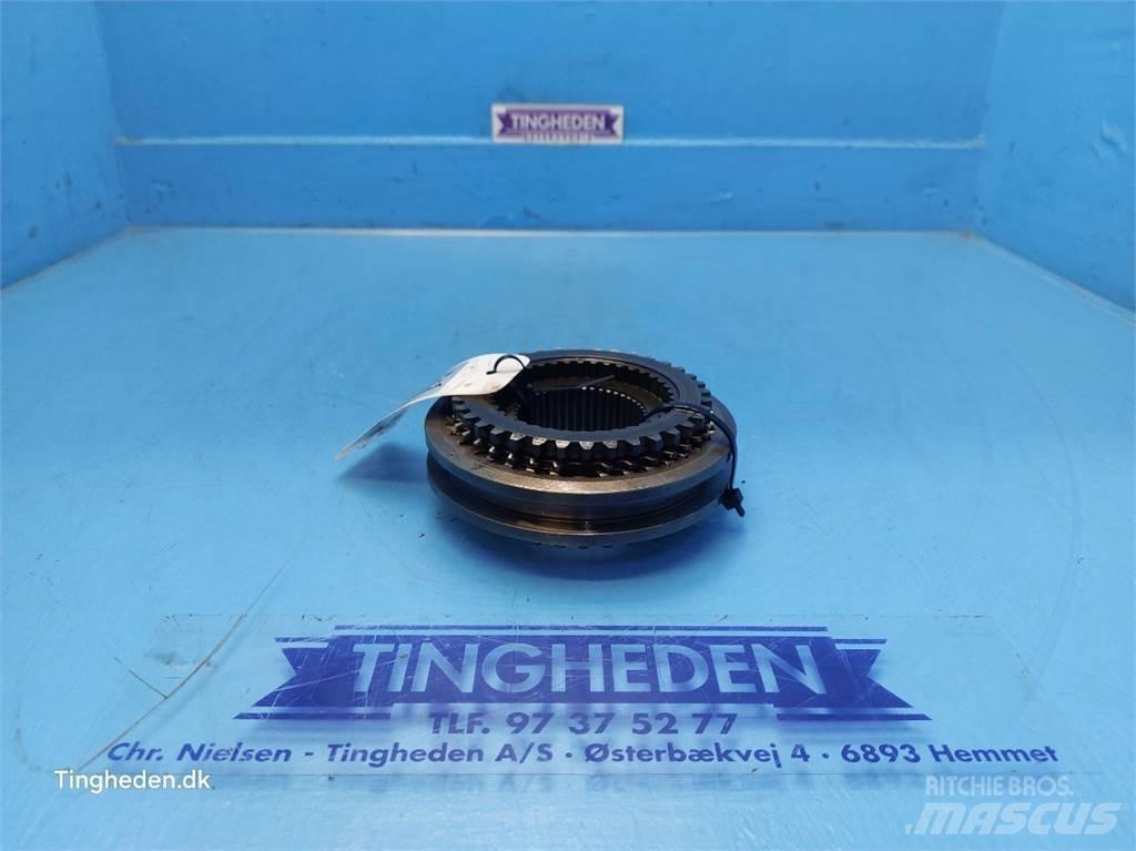 New Holland 6640 Transmissie