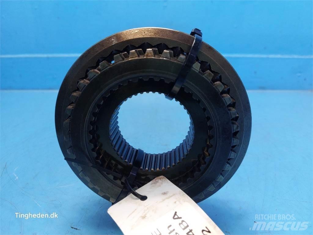 New Holland 6640 Transmissie