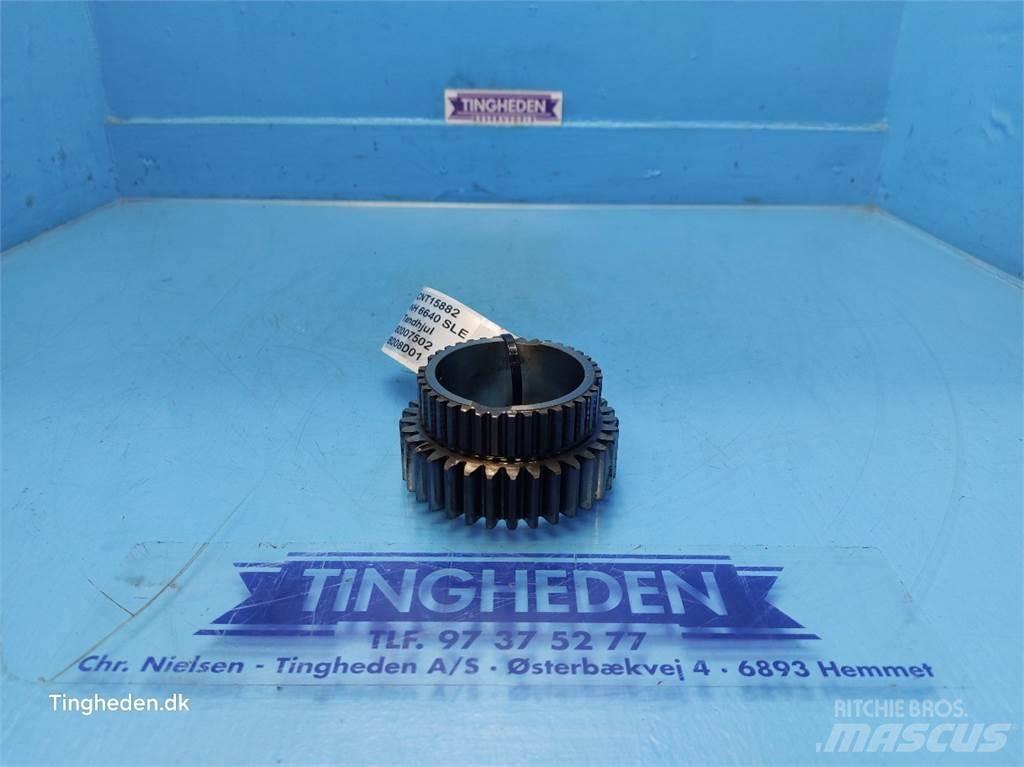 New Holland 6640 Transmissie