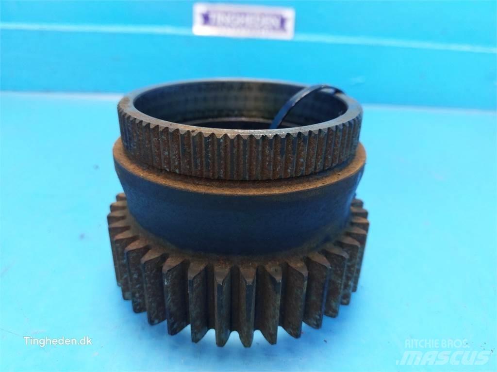 New Holland 8340 Transmissie