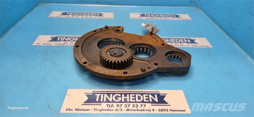New Holland 8340 Transmissie