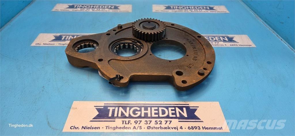 New Holland 8340 Transmissie