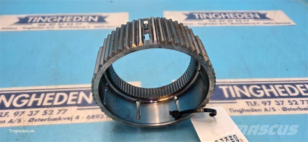 New Holland 8340 Transmissie