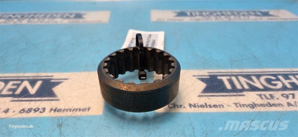 New Holland 8340 Transmissie