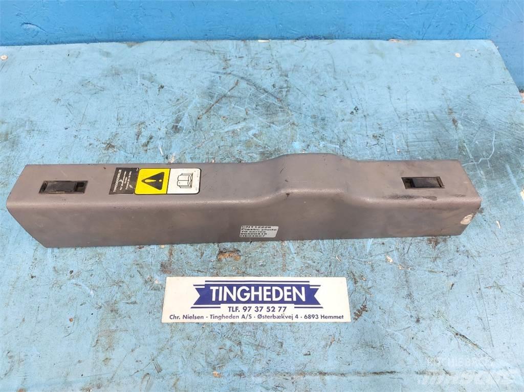 New Holland 8670 Cabine en interieur