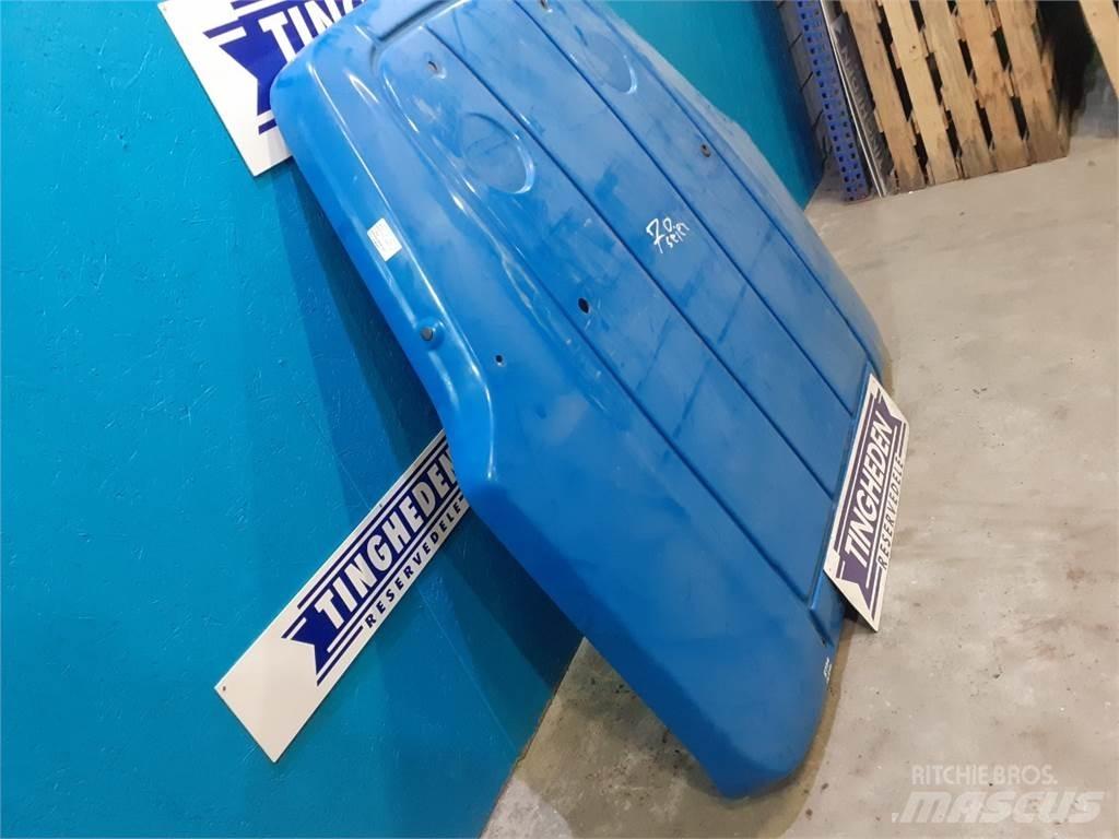 New Holland 8770 Cabine en interieur