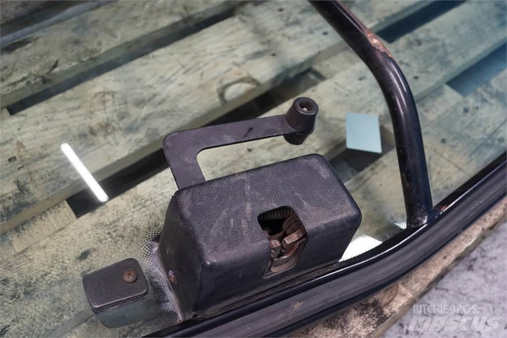 New Holland 8770 Cabine en interieur