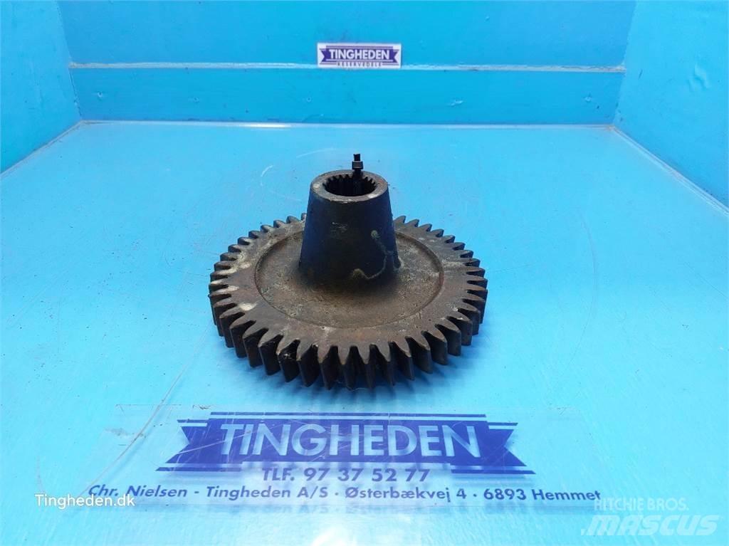 New Holland 8970 Transmissie