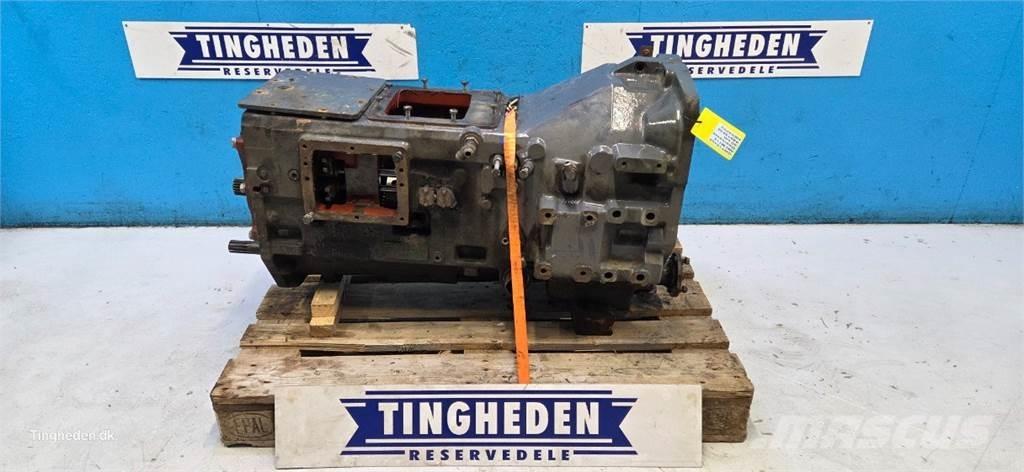 New Holland M115 Transmissie