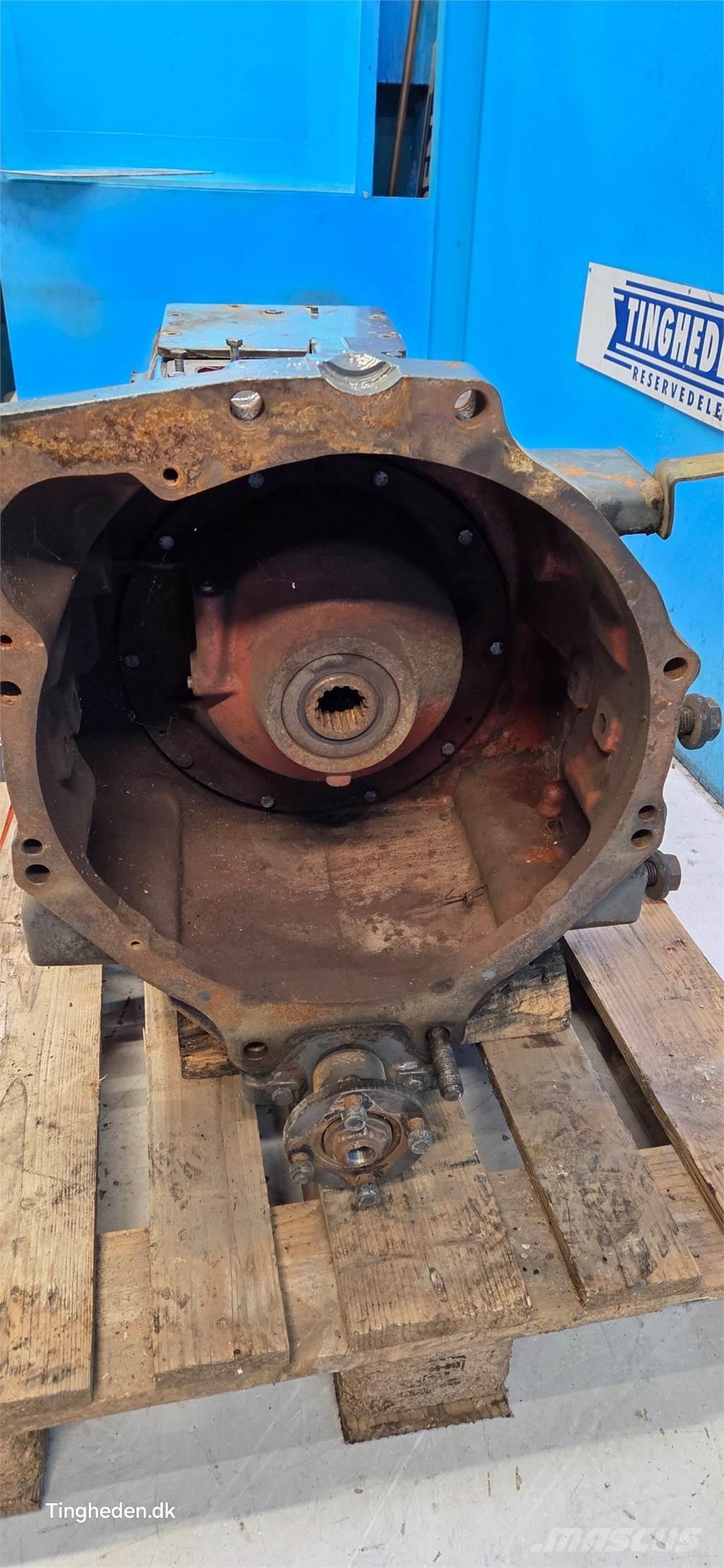 New Holland M115 Transmissie