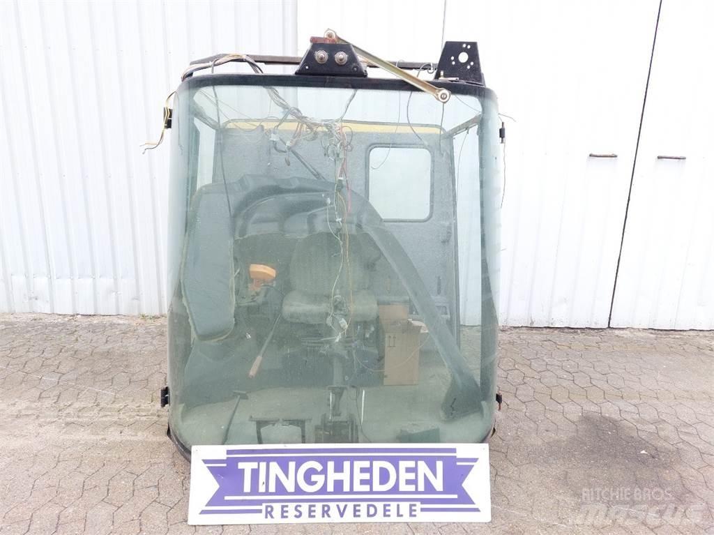 New Holland TF78 Cabine en interieur