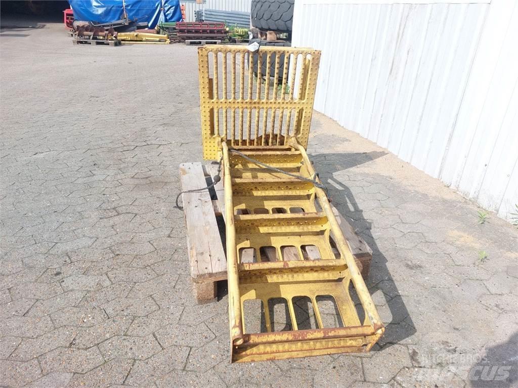 New Holland TF78 Cabine en interieur