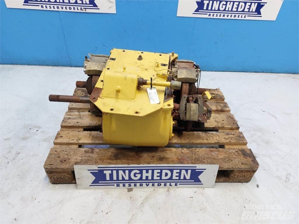 New Holland TX64 Transmissie