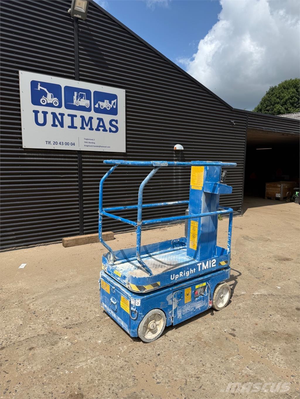 UpRight TM12 Personenliften en invalideliften