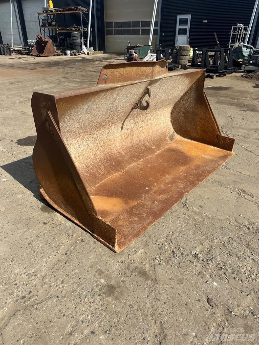 Volvo 2500mm Bladen