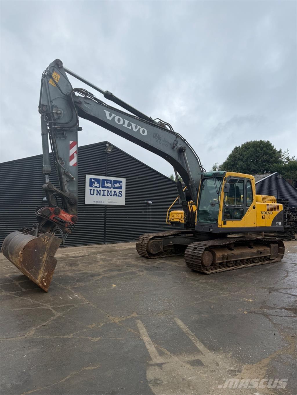 Volvo EC210 Rupsgraafmachines