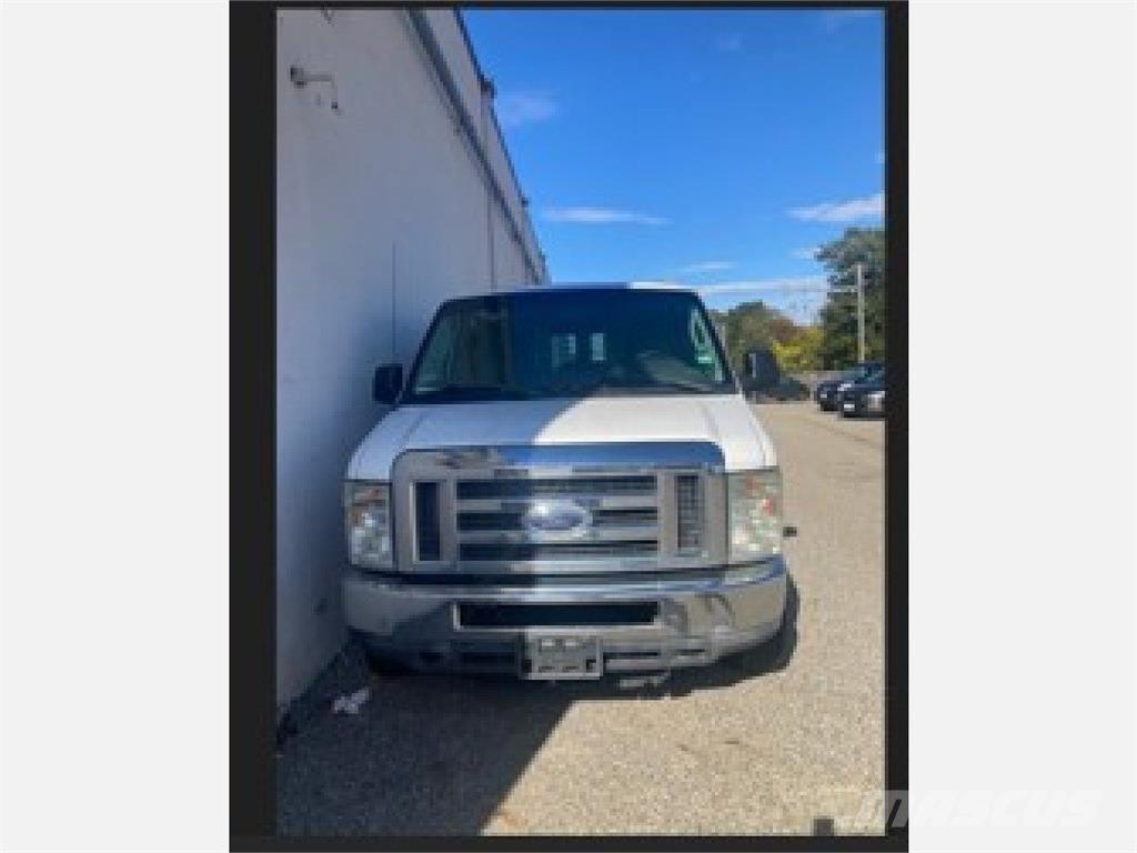 Ford E250 Gesloten bedrijfswagens