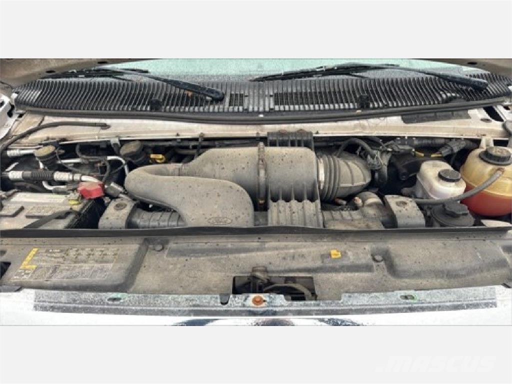 Ford E350 Bakwagens met gesloten opbouw