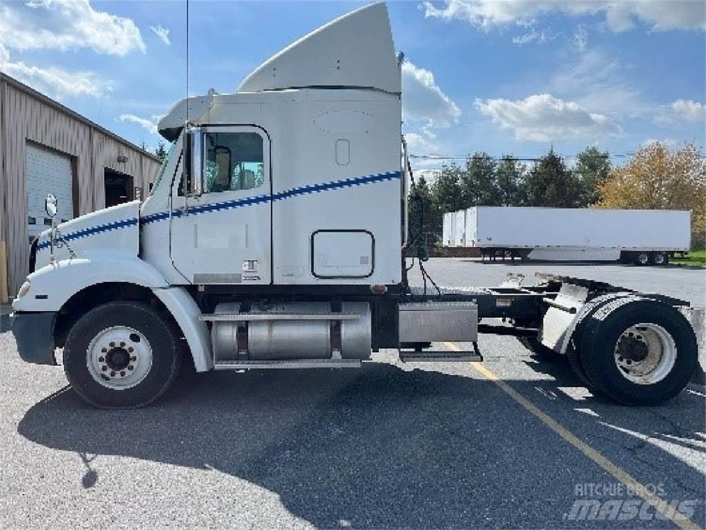 Freightliner CL112 Trekkers