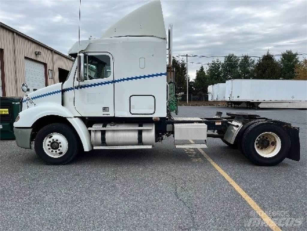 Freightliner CL112G Trekkers